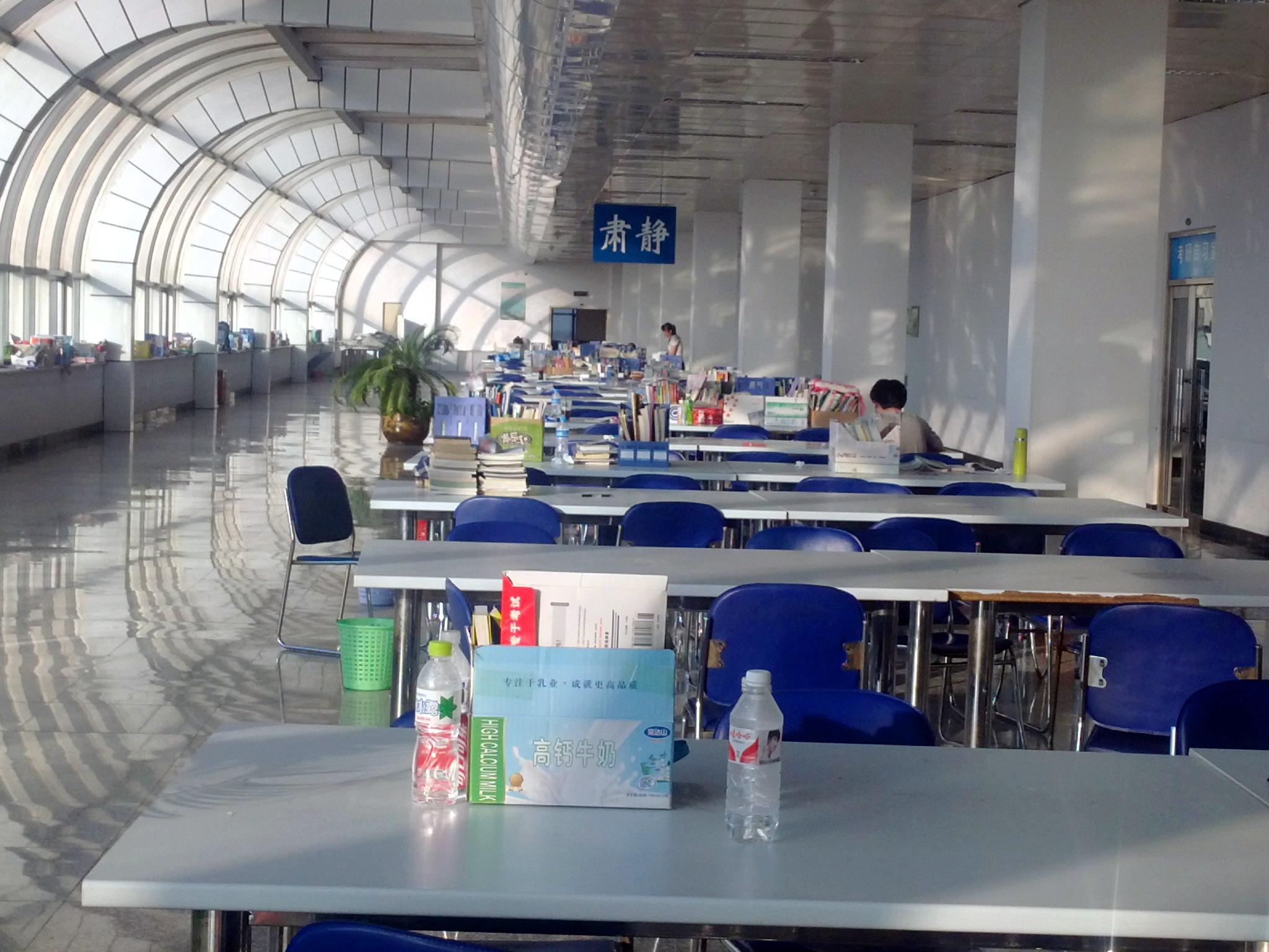 【携程攻略】哈尔滨黑龙江省科学技术馆景点,黑龙江省科学技术馆位于美丽的太阳岛上，周围景点非常多，萧红故居、…