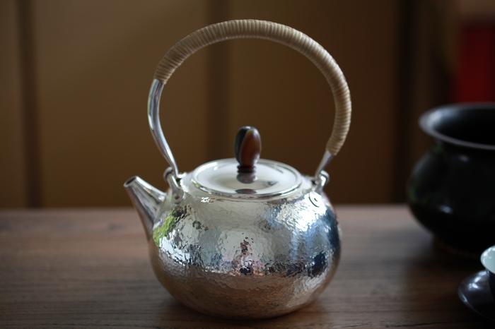 哪种茶叶适合煮茶 80e4490ef7f043ffbf6ba5f7bb51eea3_r.jpg