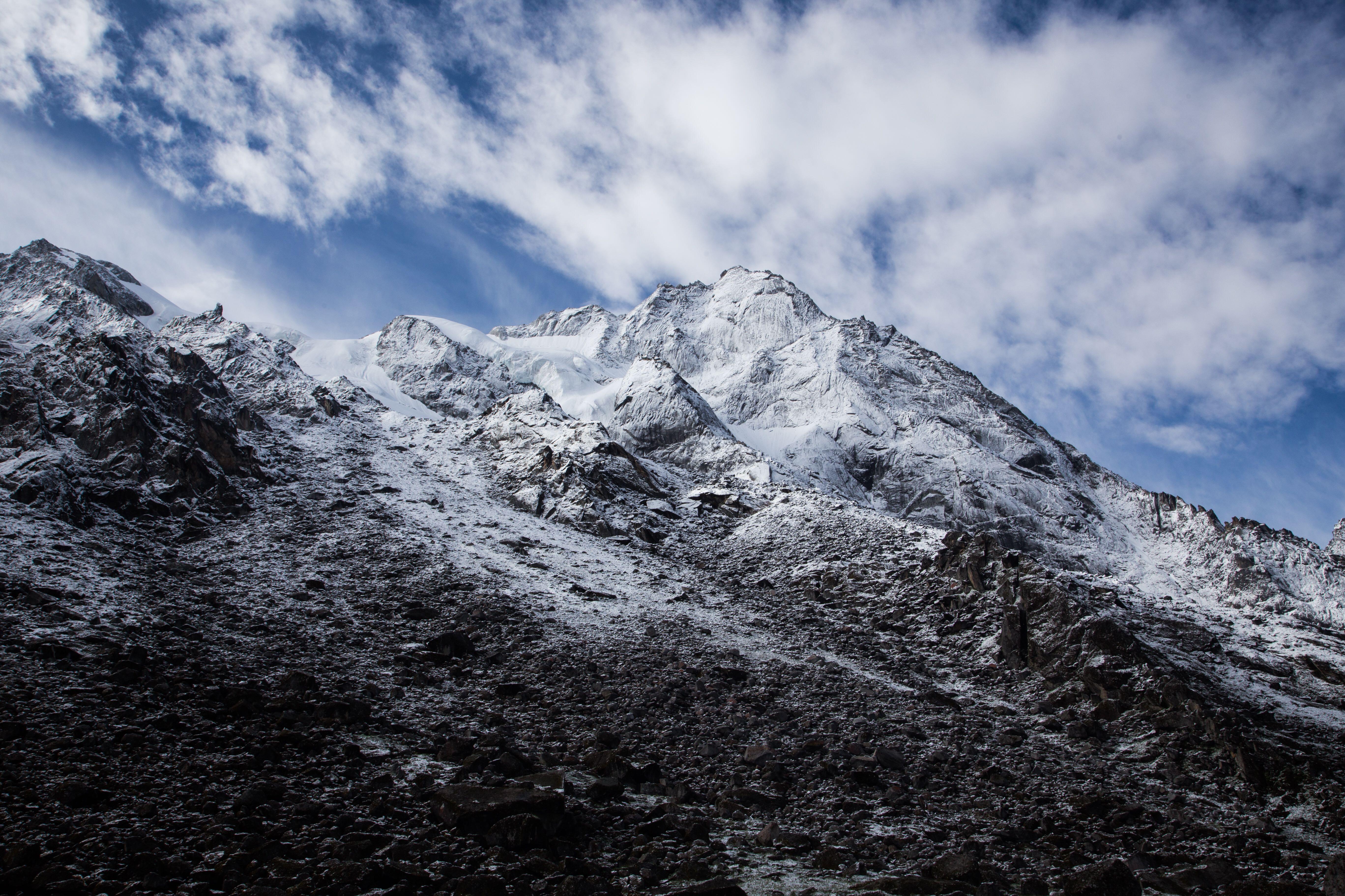 如何评价纪录片《攀登梅鲁峰》?