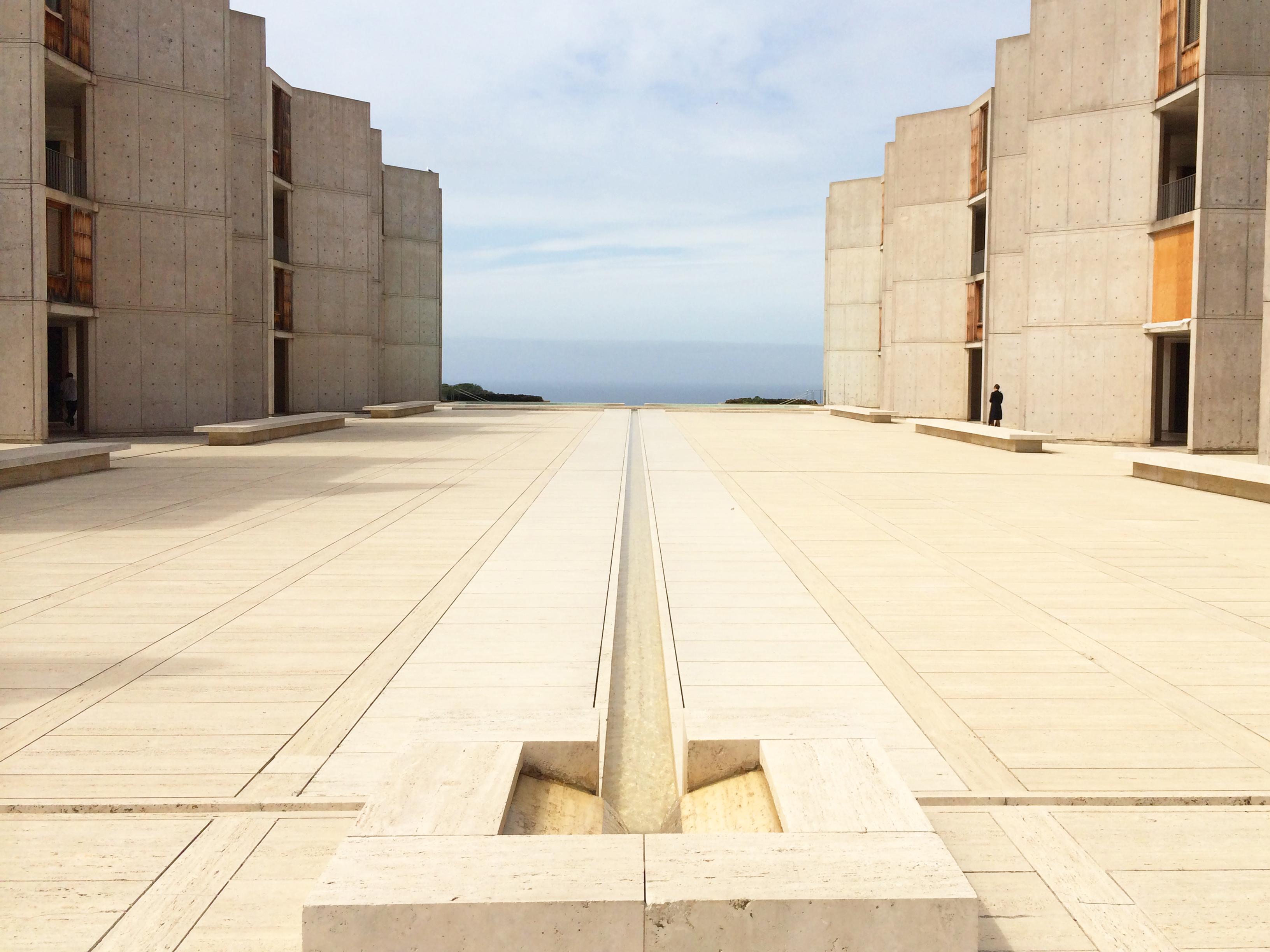 路易斯康的建筑为何给人一种难以表达的惊喜与神秘感