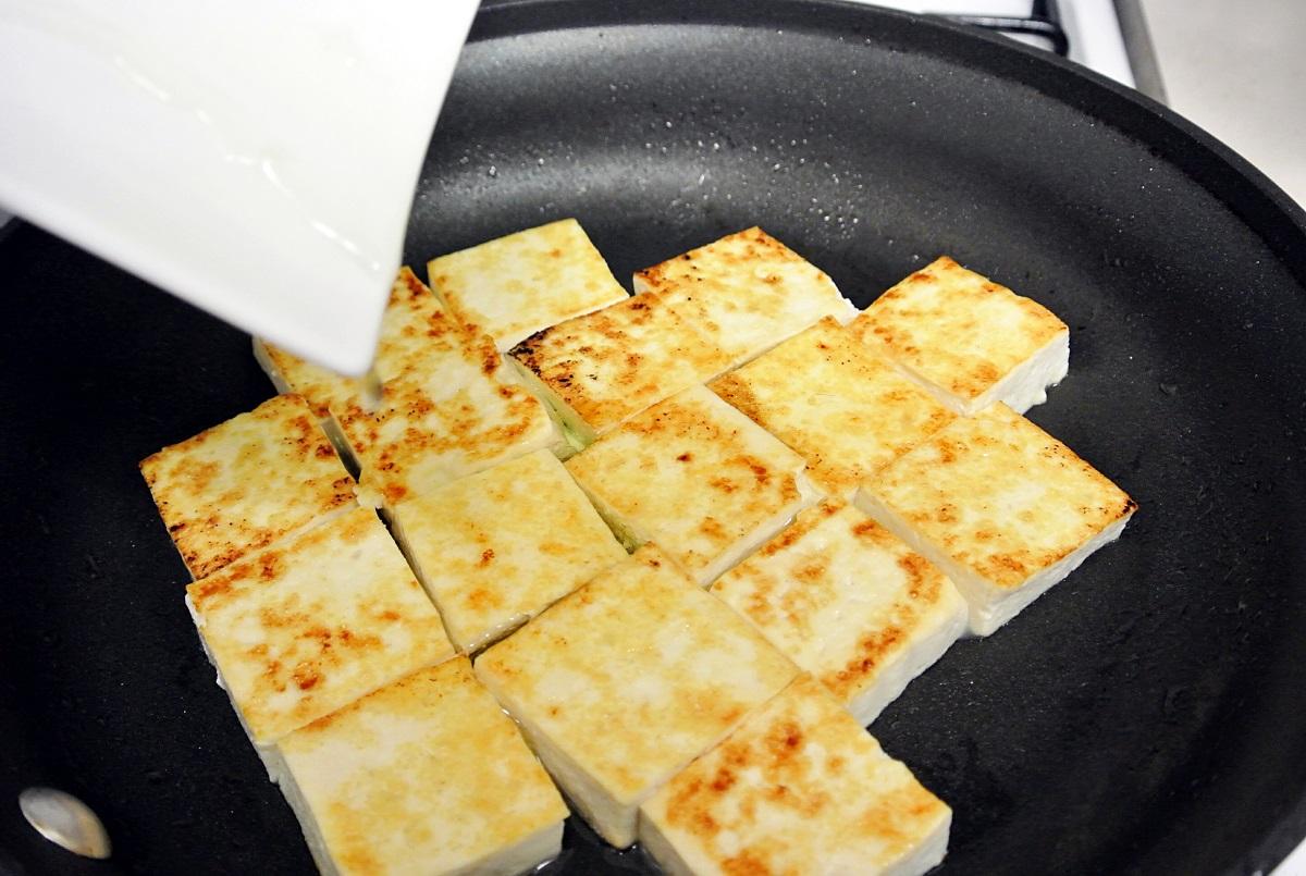 豆腐のタンパク質は一丁・100gでどれくらい？含有量を調査！ | お食事ウェブマガジン「グルメノート」