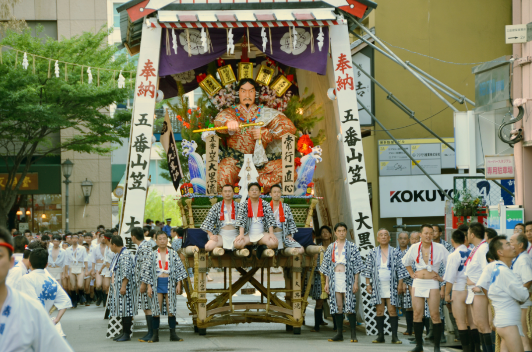 日本民间节日祭祀游行活动的大致流程及特点