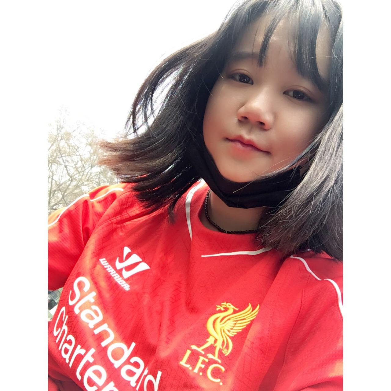 对于穿足球球衣出门怎么看? - How Soon 的回