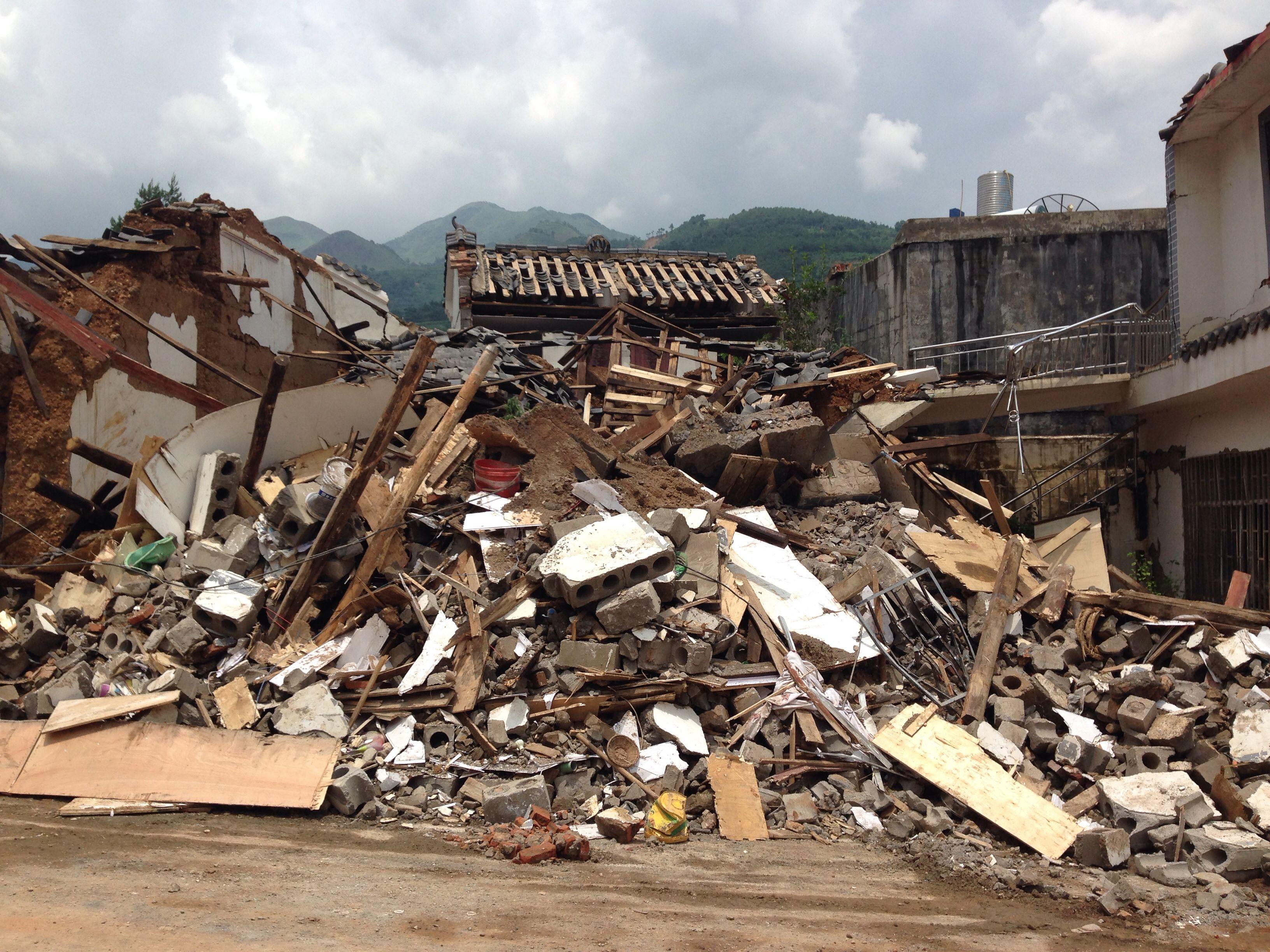 分析一下云南鲁甸地震6.5级却会造成那么大伤亡的主客观原因? - 知乎