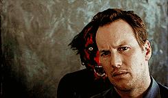 当影子不受控制的时候你会看见地狱公寓