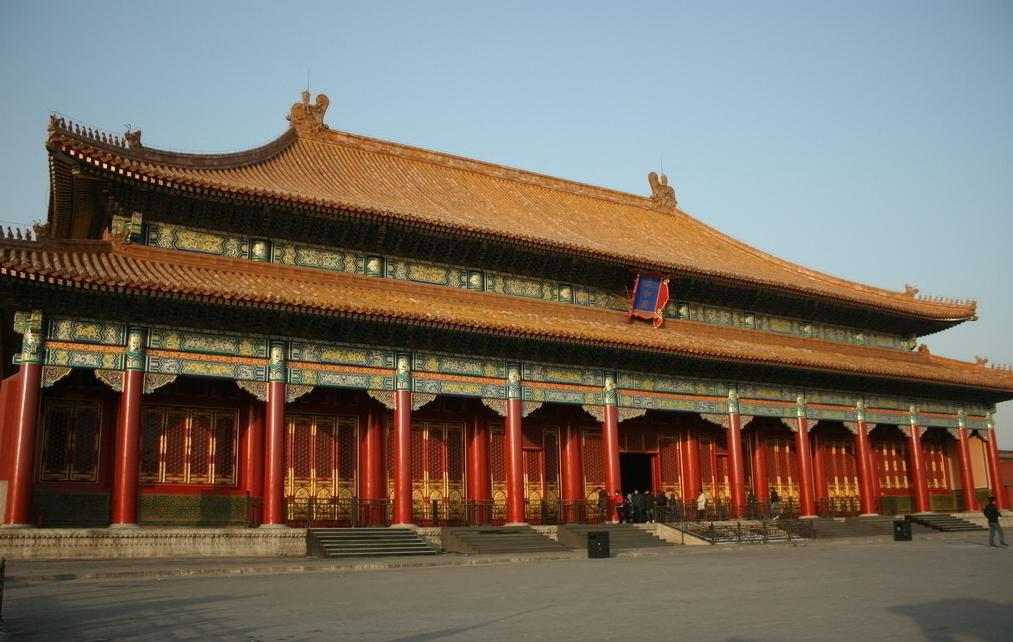 中国历史上为什么很少有像欧洲石制教堂宫殿这样高大宏伟的建筑