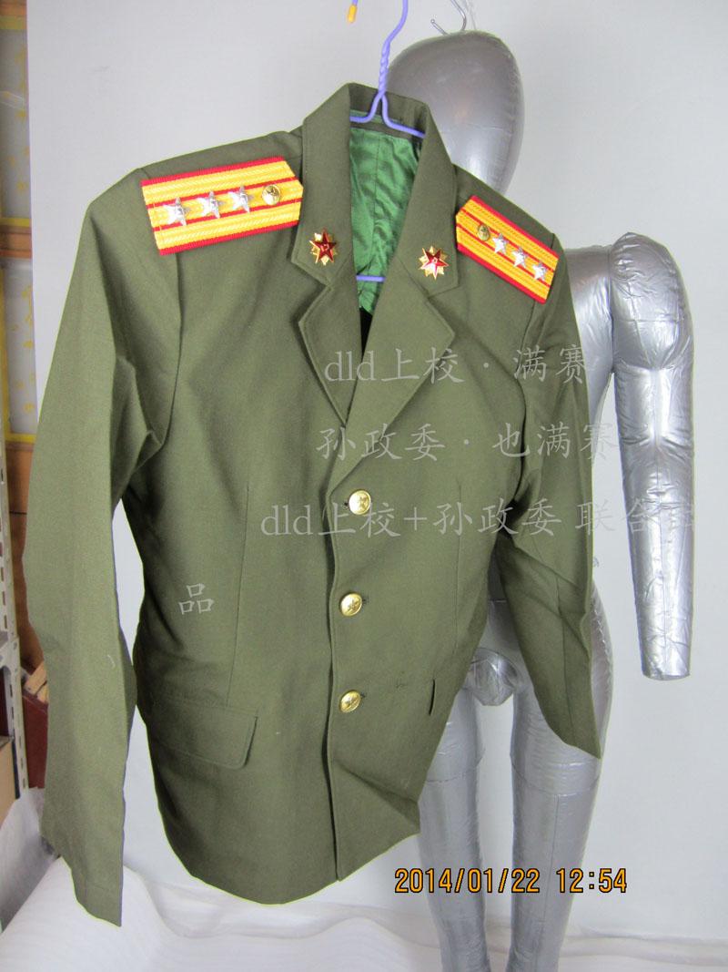 中国人民解放军海军的两种水手服有哪些区别