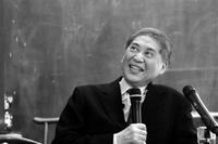 白先勇《寂寞的十七岁》:人在情感渴求里艰难寻觅的一生