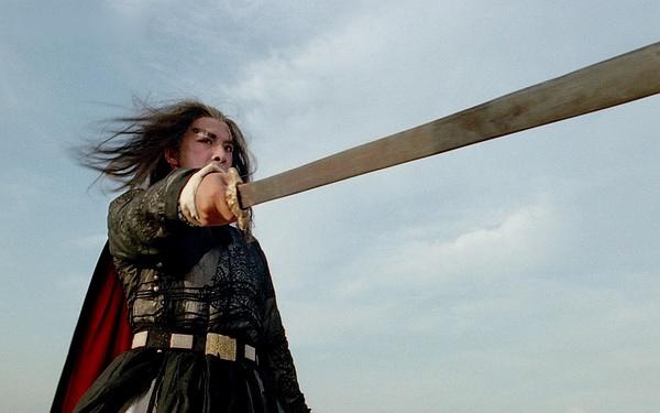 在动作片里,boss 的武功一般强于主角,但最后总会被主角逆转,那么如何