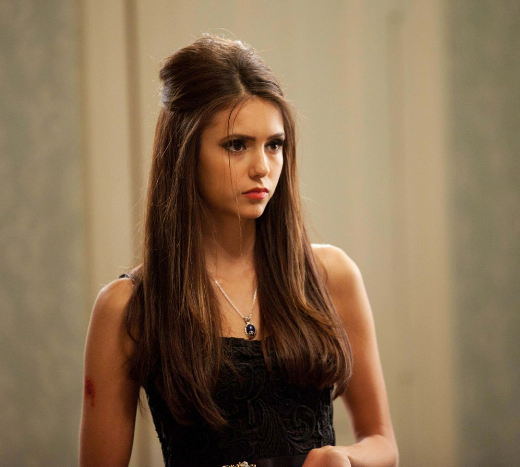 你如何评价吸血鬼日记中的埃琳娜