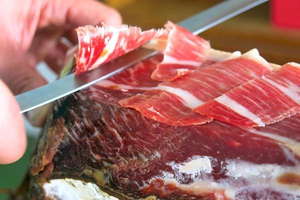 伊比利亚火腿和金华火腿比,优劣是什么?