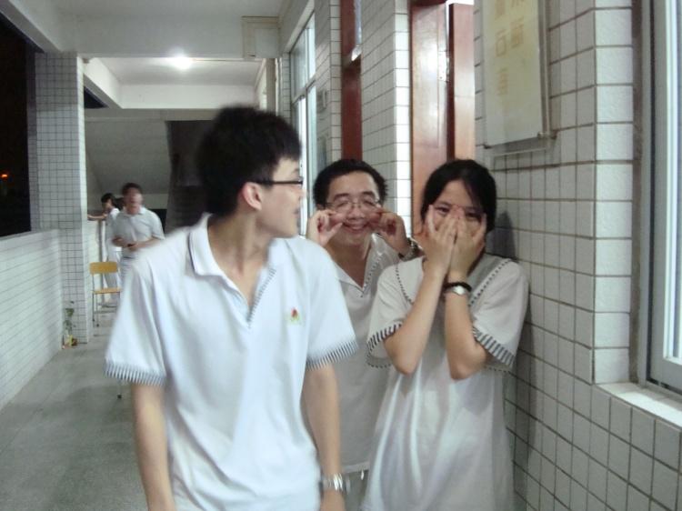 有一个特别帅的男朋友是什么体验? - 林中雨的