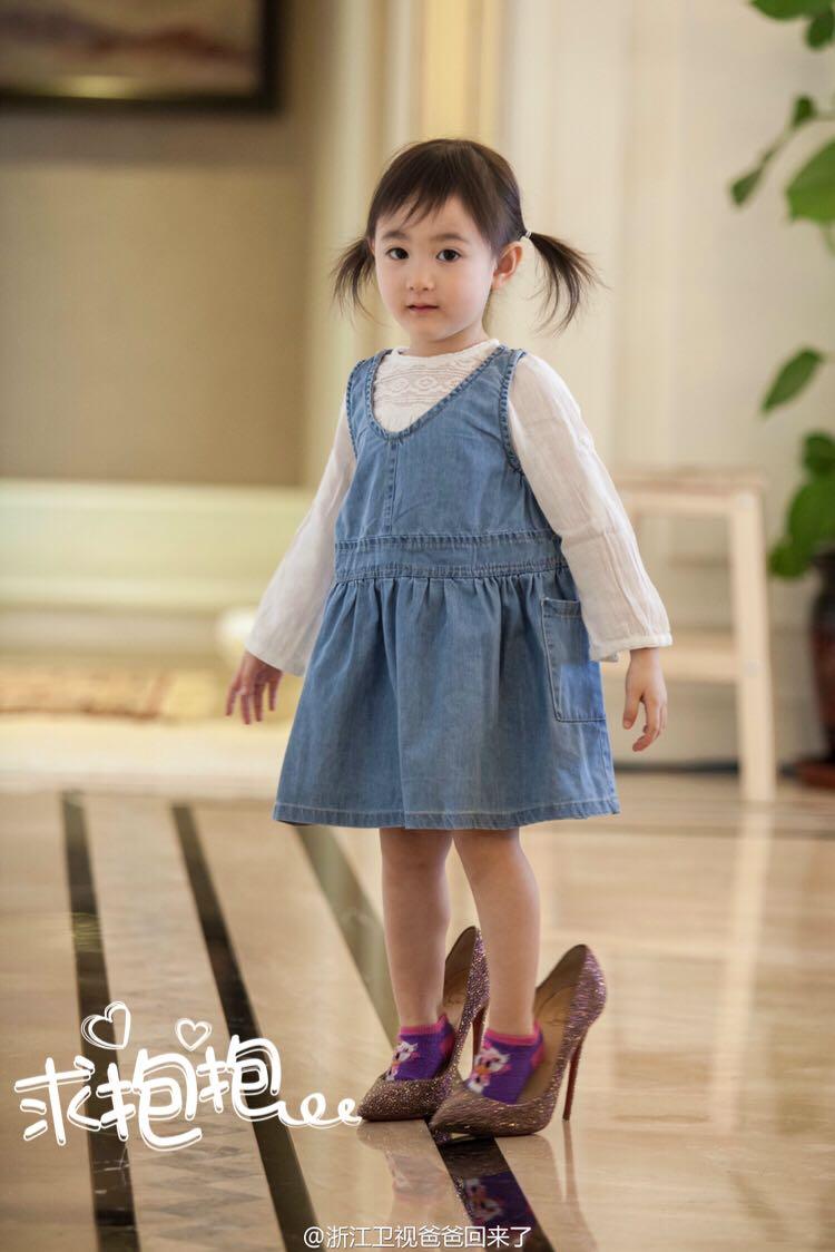 李安琪估计之前有过老外男朋友? - 知乎