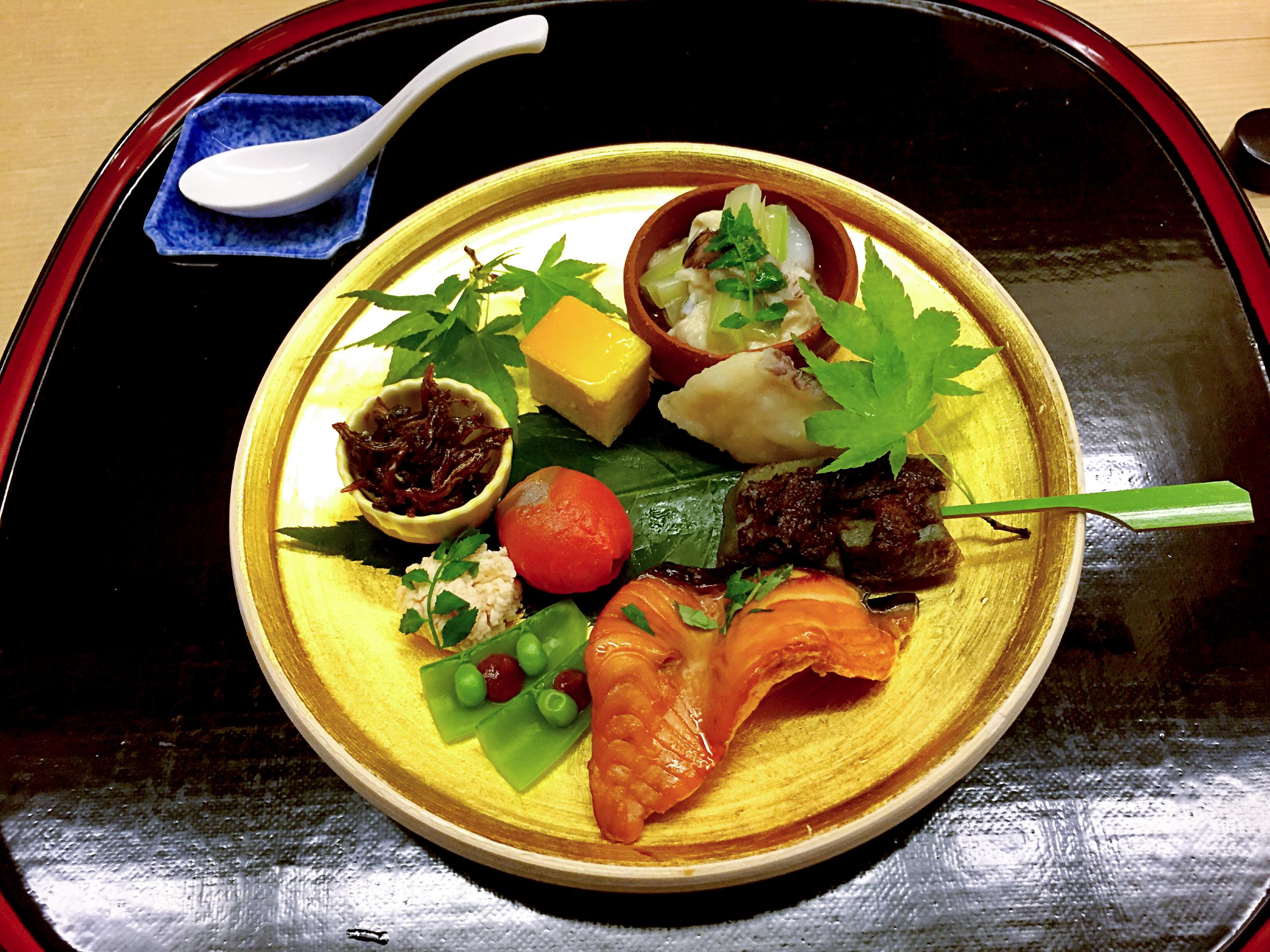 去日本的大阪,东京和京都,有什么好吃的和东西