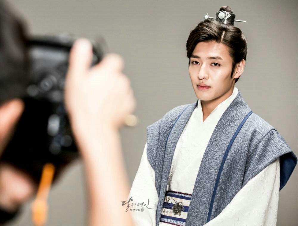 如何评价姜河那