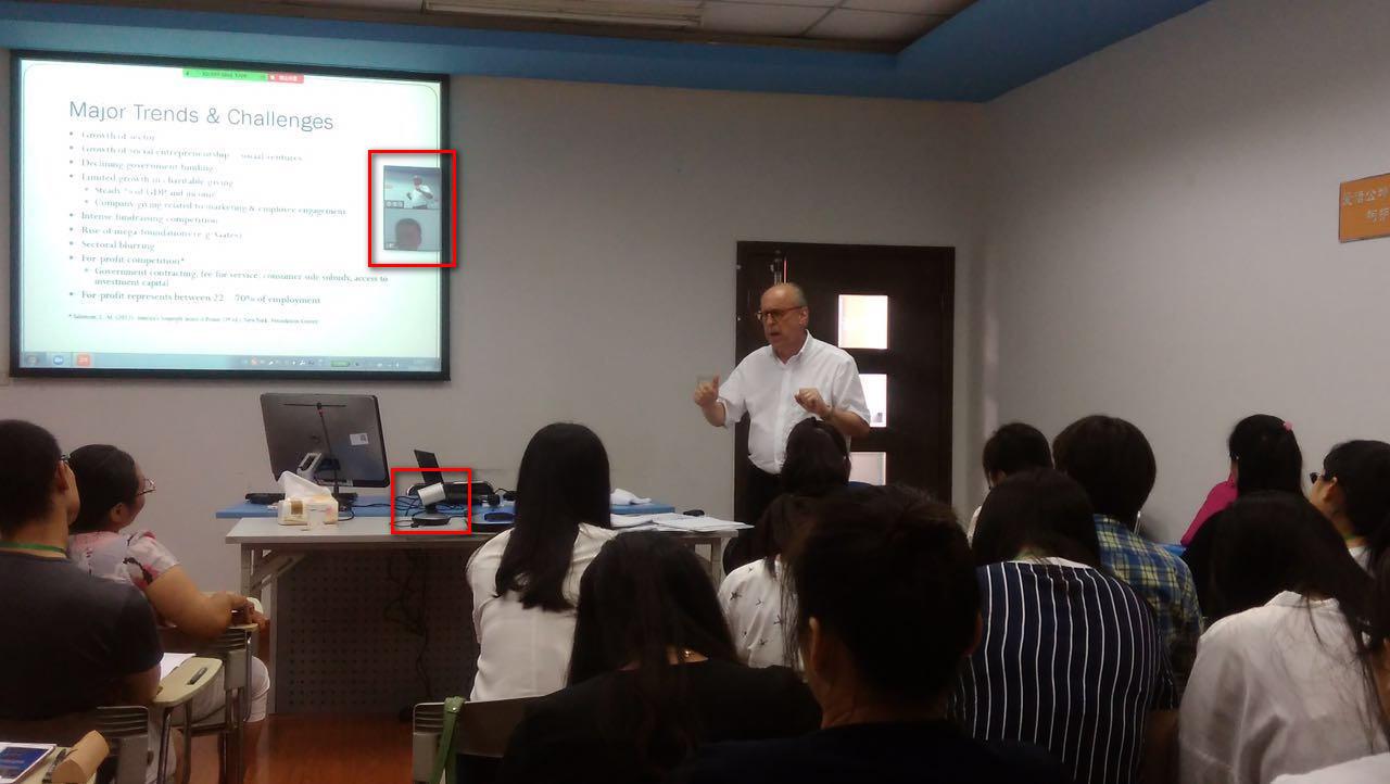 想做几节培训课,形式是课件+语音,哪个直播平