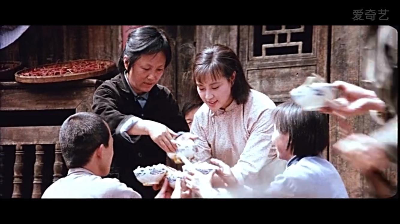 如何评价《芙蓉镇》这部电影? - 知乎