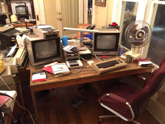 是美国PC机销量依然大,一般人最常用电脑来做