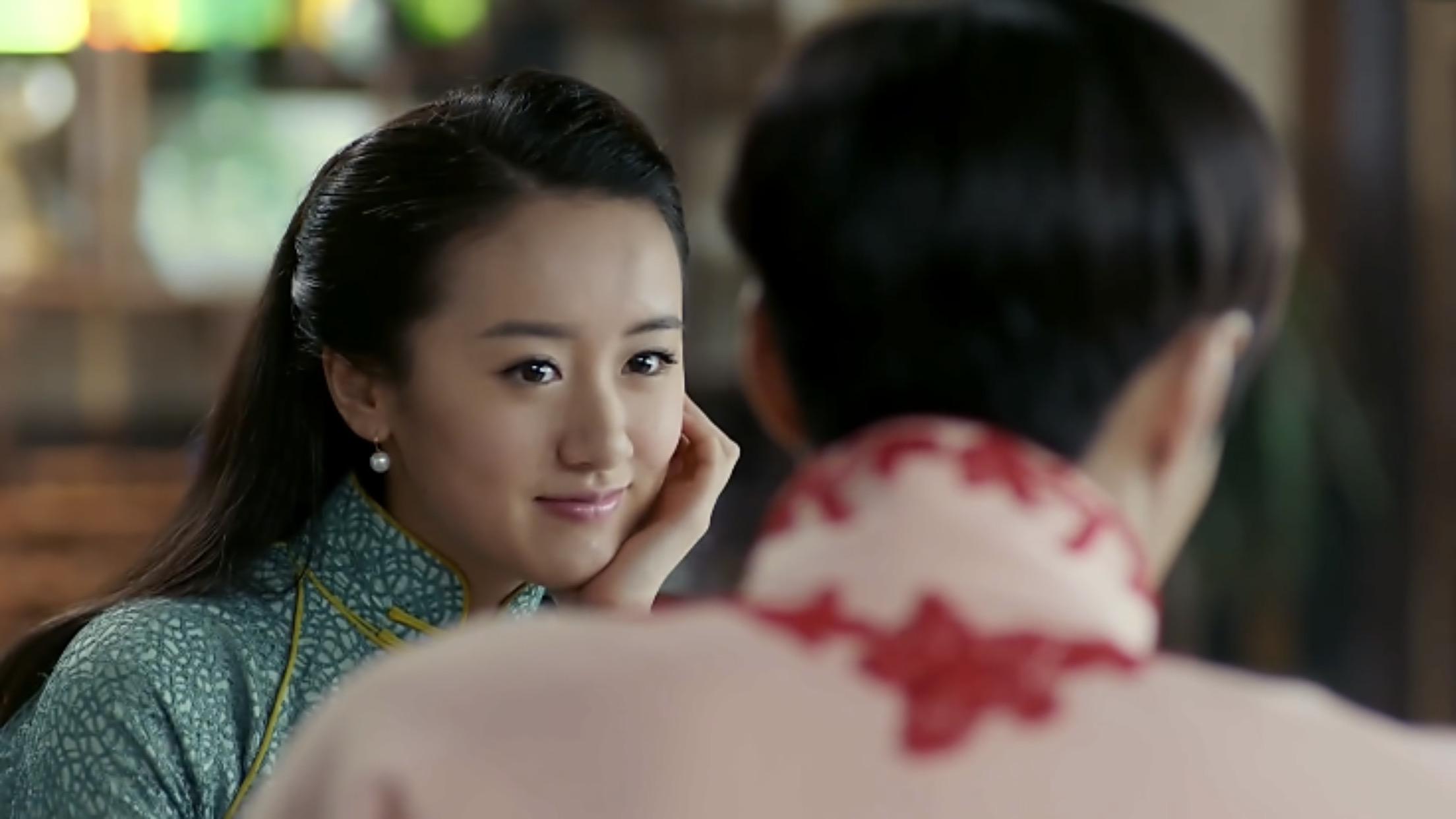 看老九门的二月红和丫头我尴尬癌都出来了两人完全没有夫妻情深的感觉