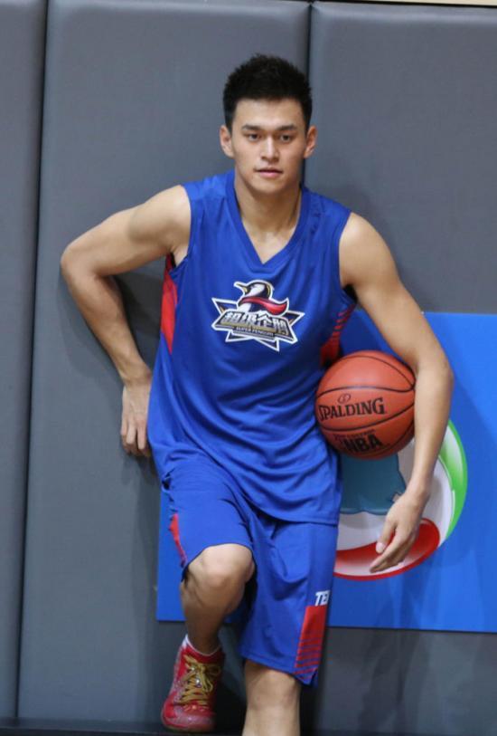 据赵国臣透露,不少明星都几乎是零成本参赛.