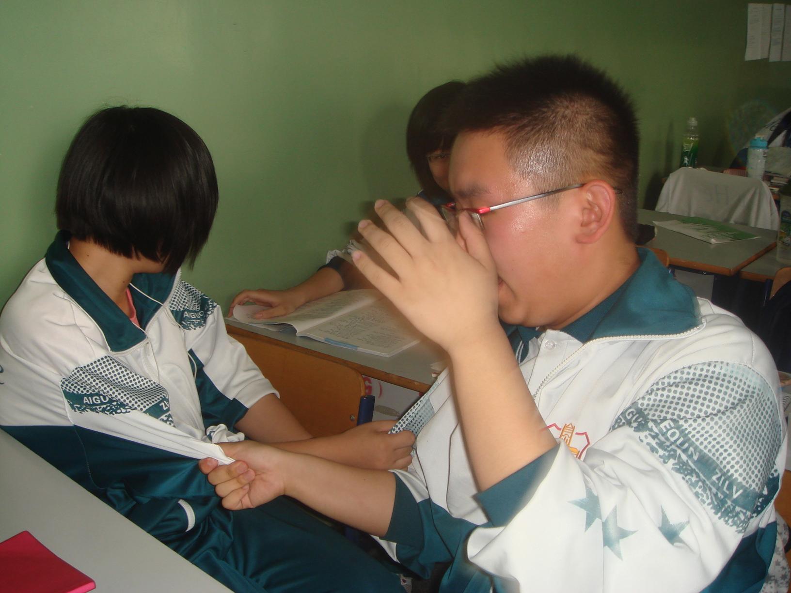 丑的男生是如何变帅的? - 绽放在左脸的回答 -