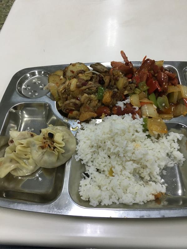 在中国民用航空飞行学院食堂就餐是什么体验?