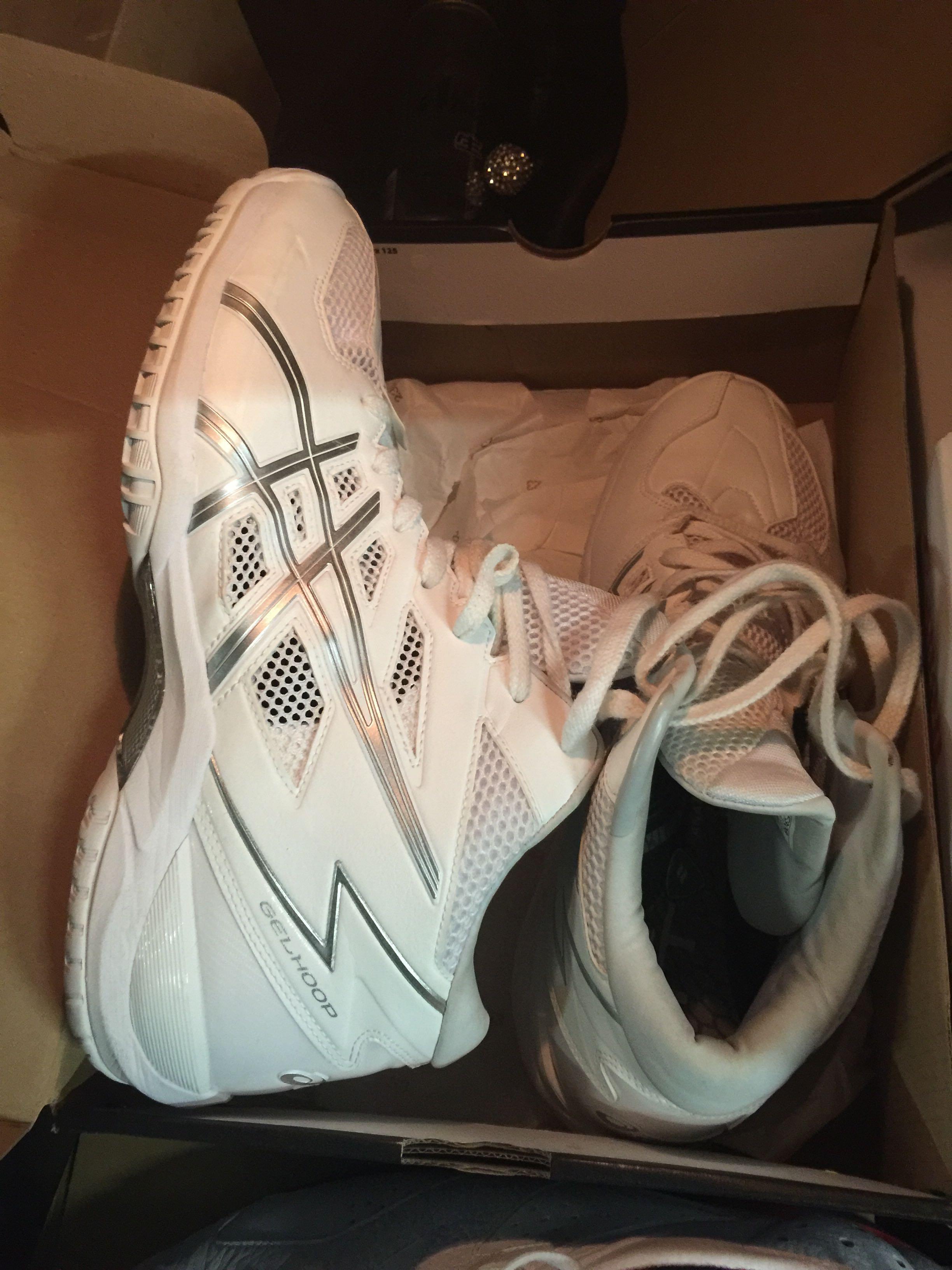 哪些篮球鞋适合脚宽的人?