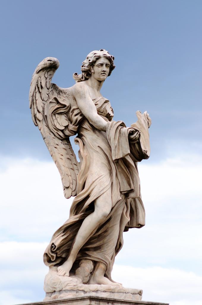 有人知道这个雕像的名字吗?