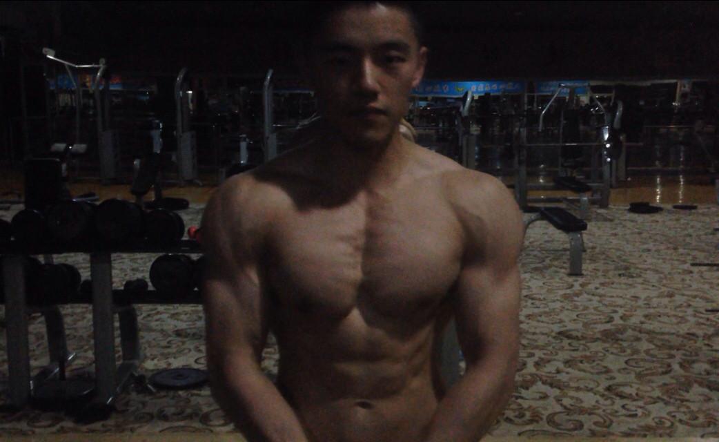 体型瘦弱的人长期健身变壮是一种什么体验? - 知乎