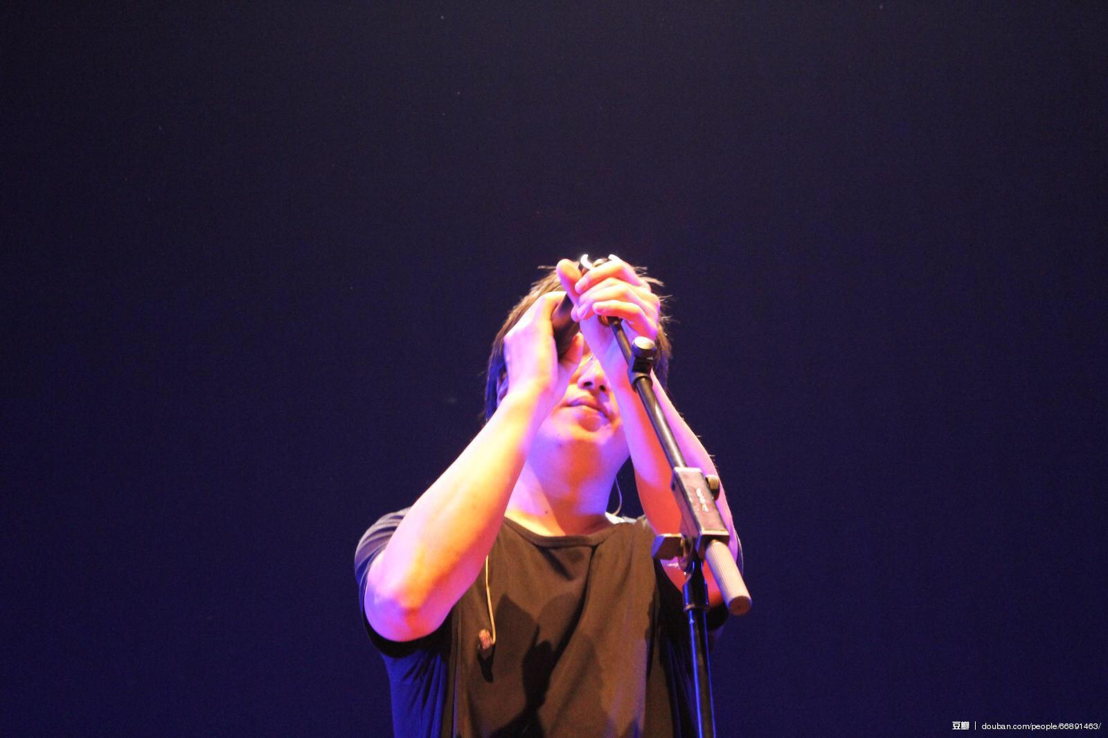 现场观看李志动静巡演是怎样的体验