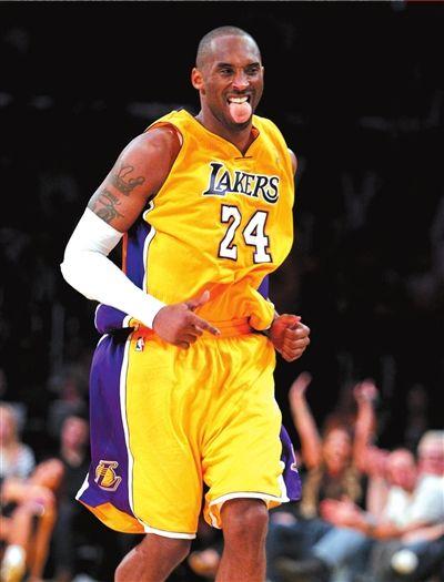 为什么科比·布莱恩特在湖人队新赛季仅打 15