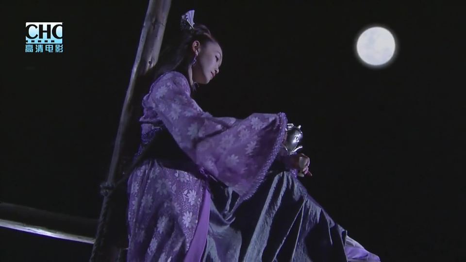 突然想起了《陆小凤传奇》中沙曼月下独酌的那一幕经典场景,故有匆换