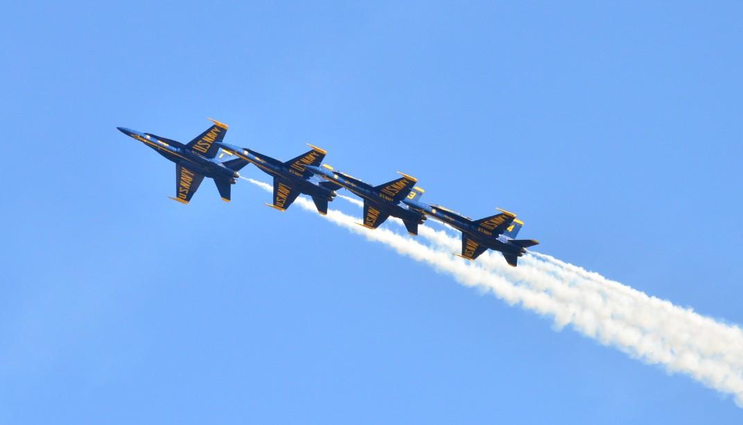 飞机超音速飞行时的声音是不是很大呢