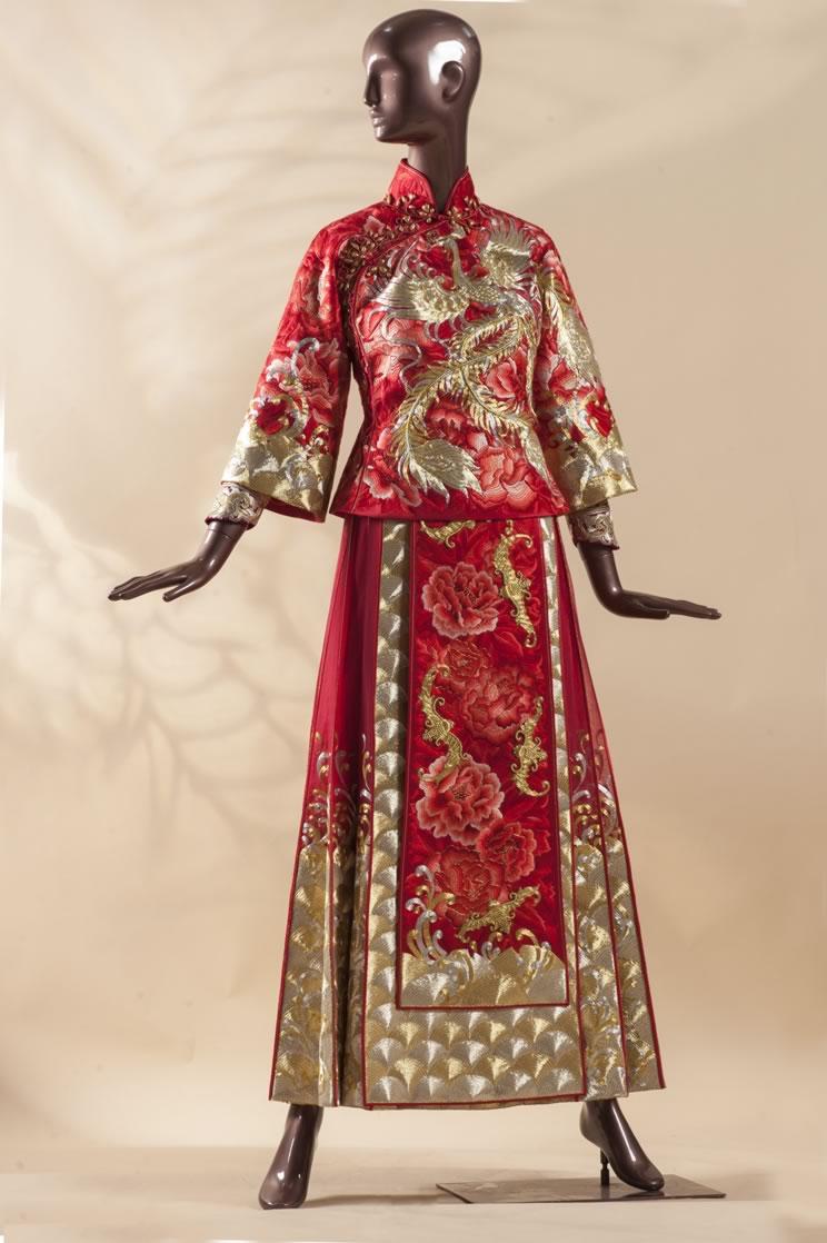 中式晚装,旗袍,裙褂,小凤仙等婚宴礼服占据婚礼主导地位