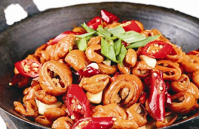 肥肠配什么菜爆炒最佳 bbf4f2e8421ffb68ac0fbbff702b10a6_1440w.jpg?source=172ae18b