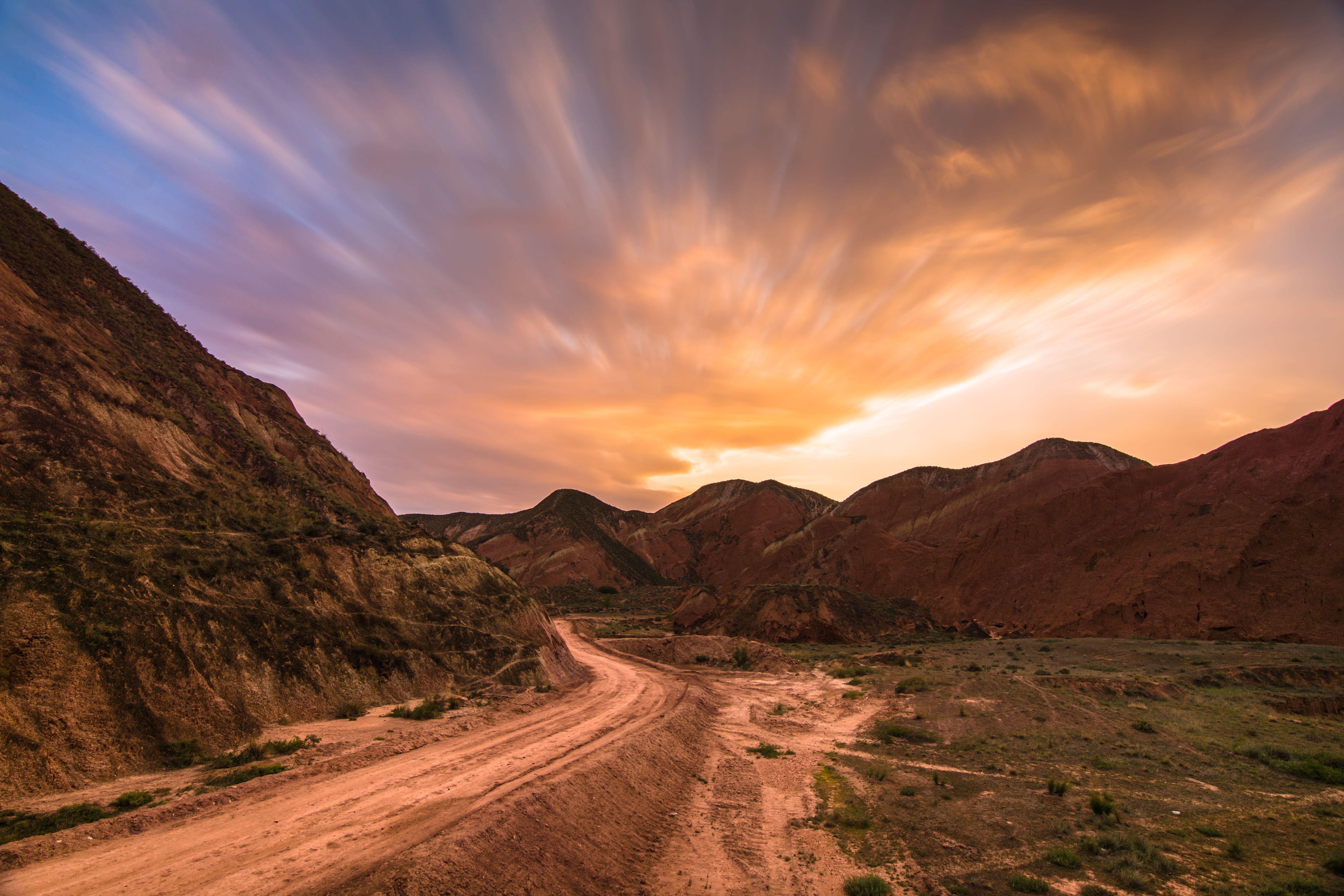 中端单反(如佳能70d,尼康d7200)到底能不能拍