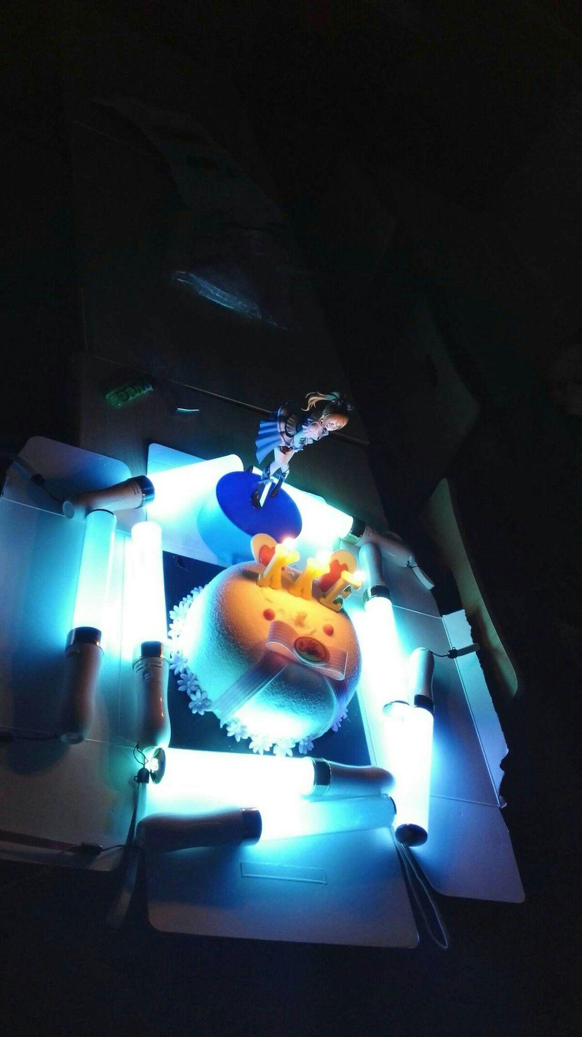 爱上一位二次元的人是什么体验? - 哈士白的回