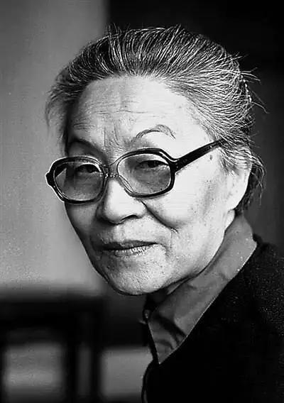 杨绛：我和谁都不争，和谁争我都不屑 - 知乎