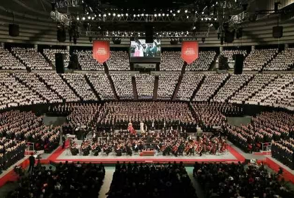 一万人的贝多芬第九号交响曲大合唱