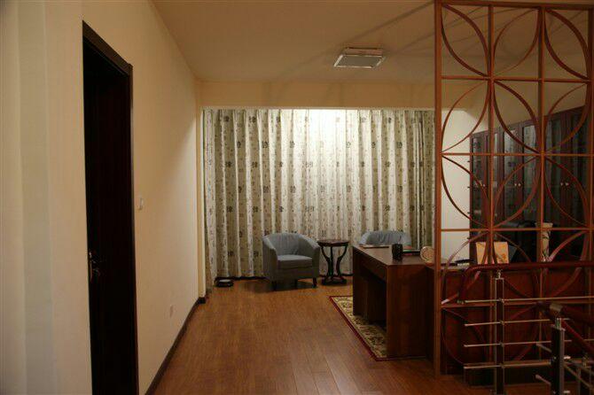 一套建筑面积 140 多平米的房子,花费 12 万元