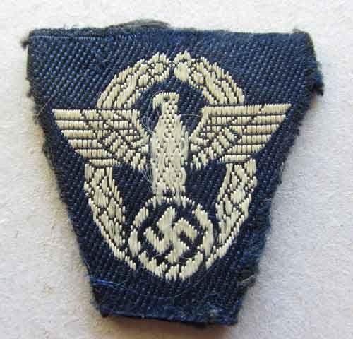 仅从logo设计的角度看,纳粹的万字旗设计得好不好? - 知乎