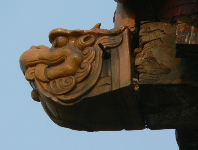 故宫宫殿檐上的人物和瑞兽代表什么啊?