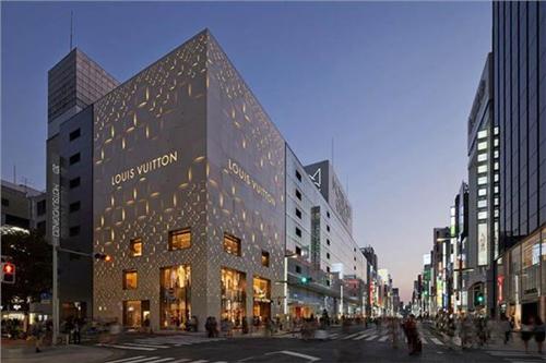 在东京商场购物、在日本亚马逊购物,哪个更划