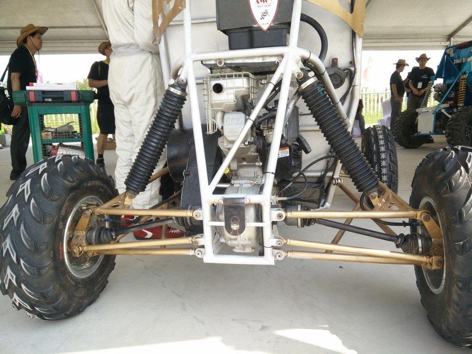 大学生baja比赛所用赛车的悬挂系统有什么特点?哪种悬挂系统更好?