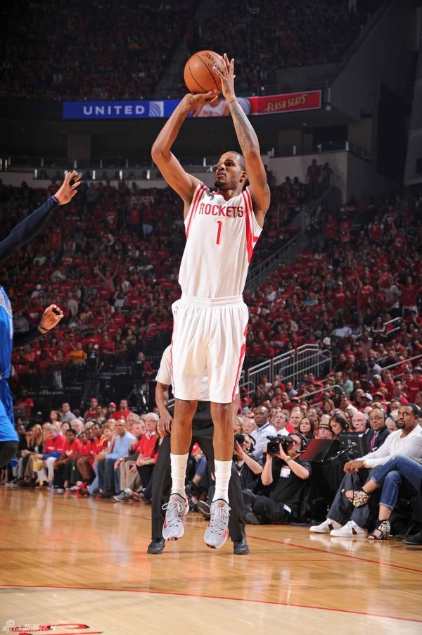 球队重建进程备受关注