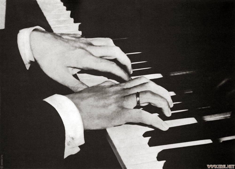 钢琴家的手指与常人有什么不同
