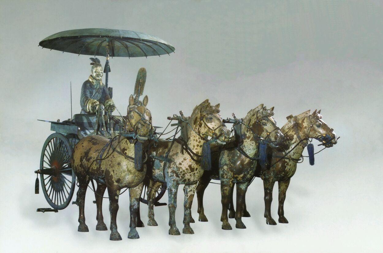 秦始皇兵马俑里的铜马车为什么是四匹马? 