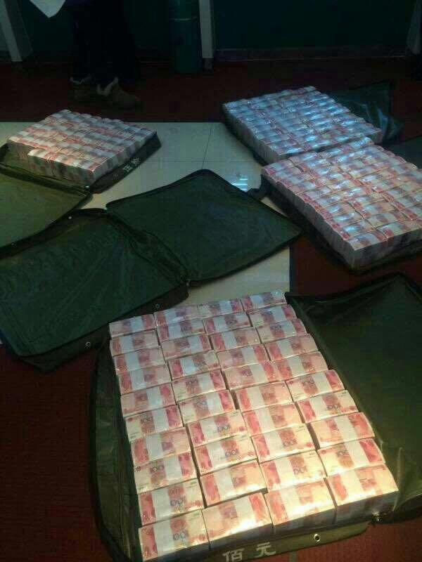 为什么富人家嫁女儿总爱把钱堆成山,然后就上新闻了?