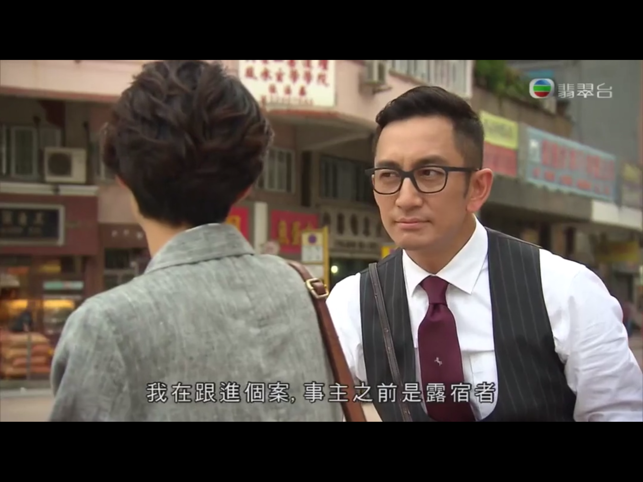 如何评价演员吴启华?