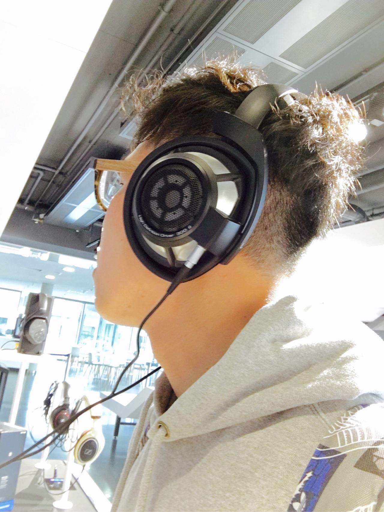 求老烧比较森海HD650、AKG k701、歌德SR